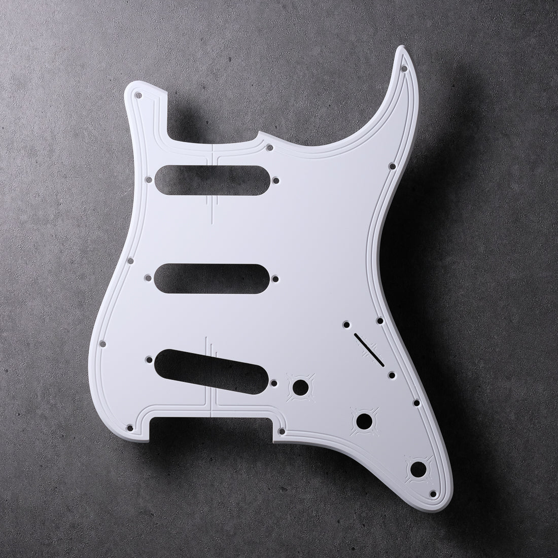 Streamline - Stratocaster Pickguard - White (Matte)