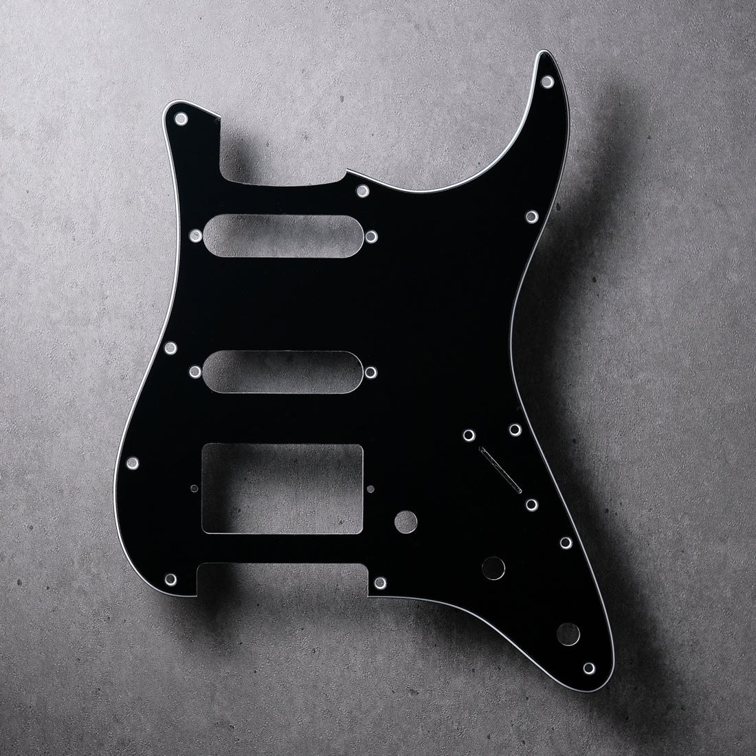 Black/White/Black - HSS Stratocaster Pickguard - 3-ply Vinyl
