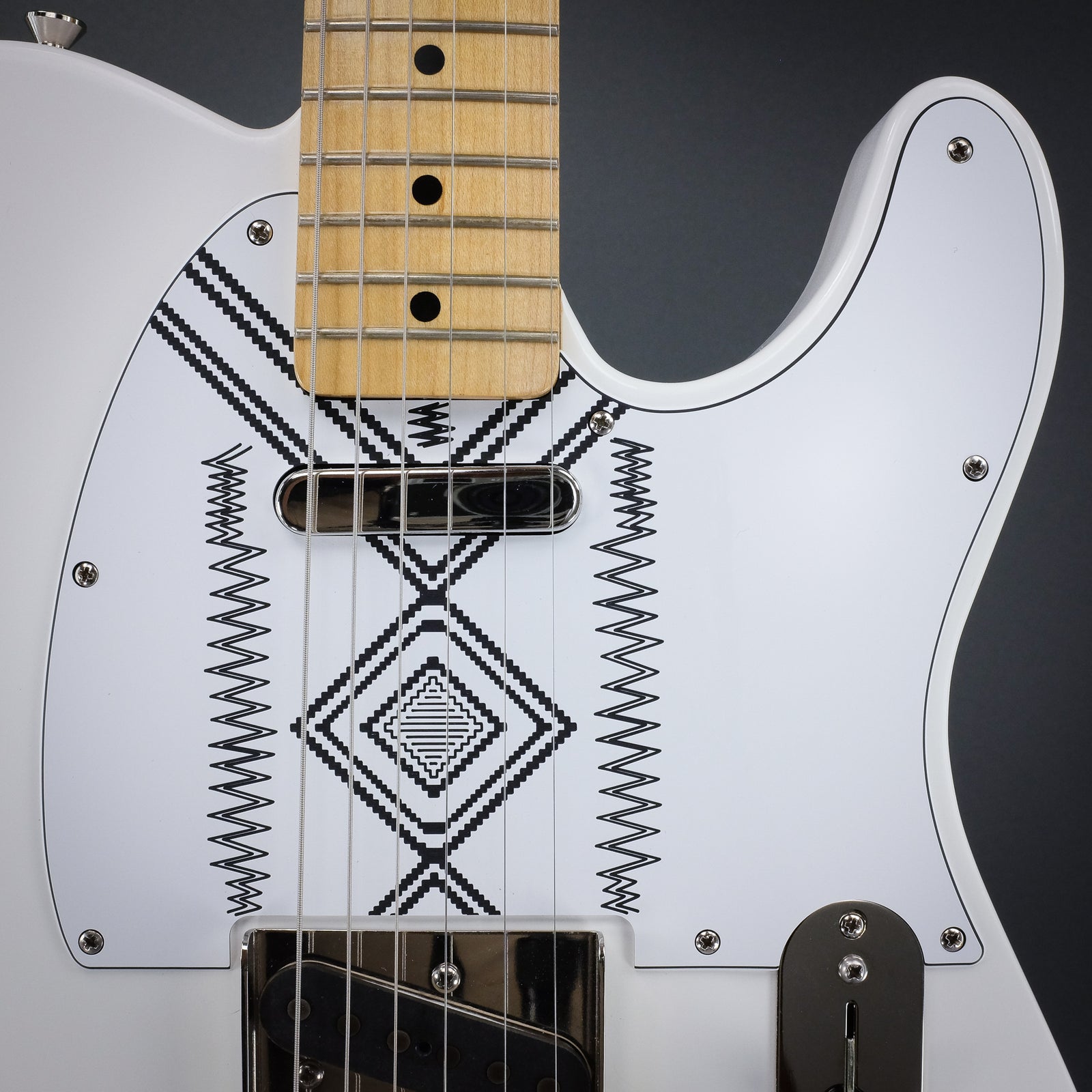 Eyedazzler - Telecaster Pickguard - White/Black/White