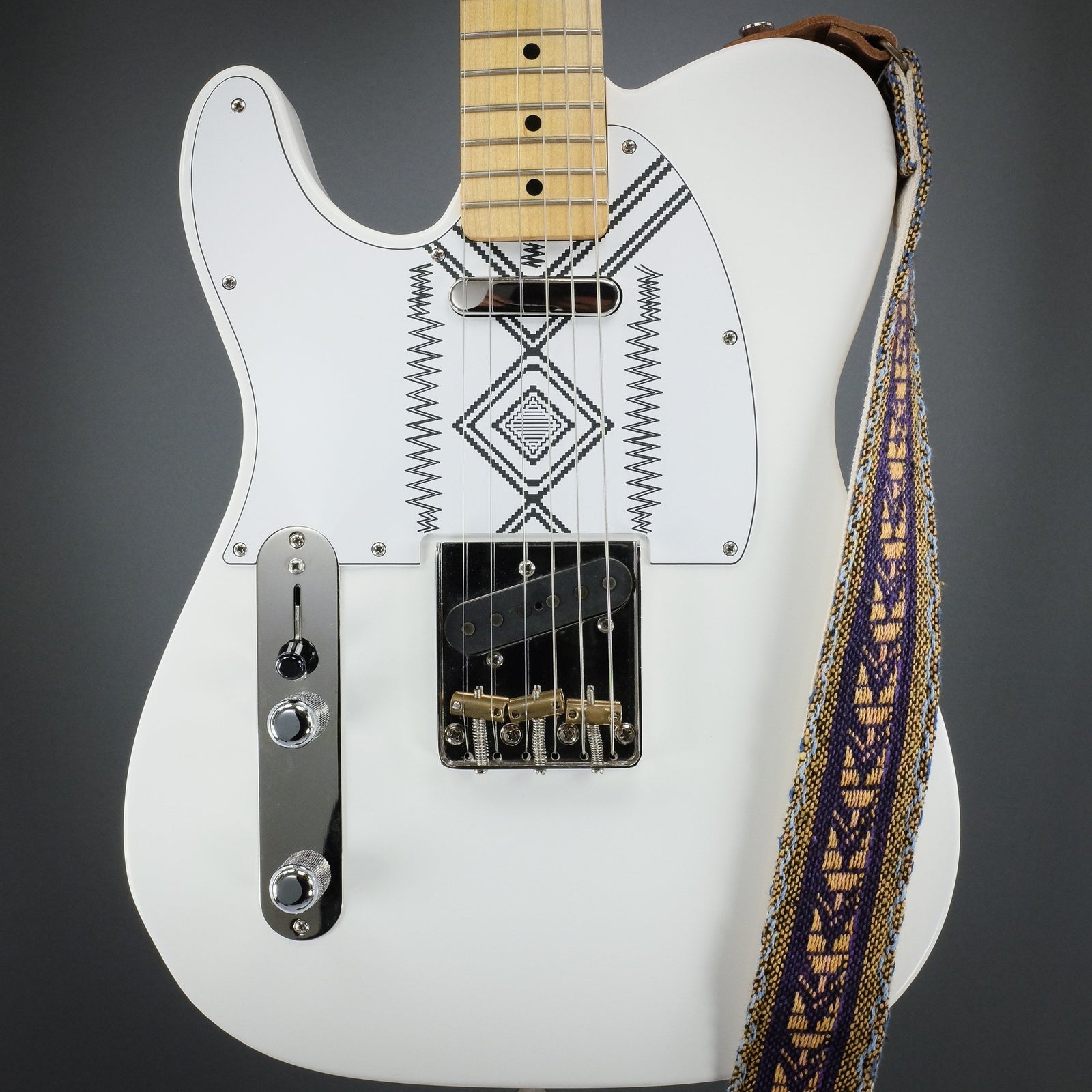 Eyedazzler - Left-handed Telecaster Pickguard - White/Black/White