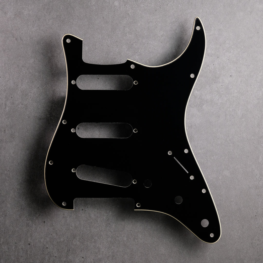 Black/Cream/Black - Stratocaster Pickguard - 3-ply Vinyl