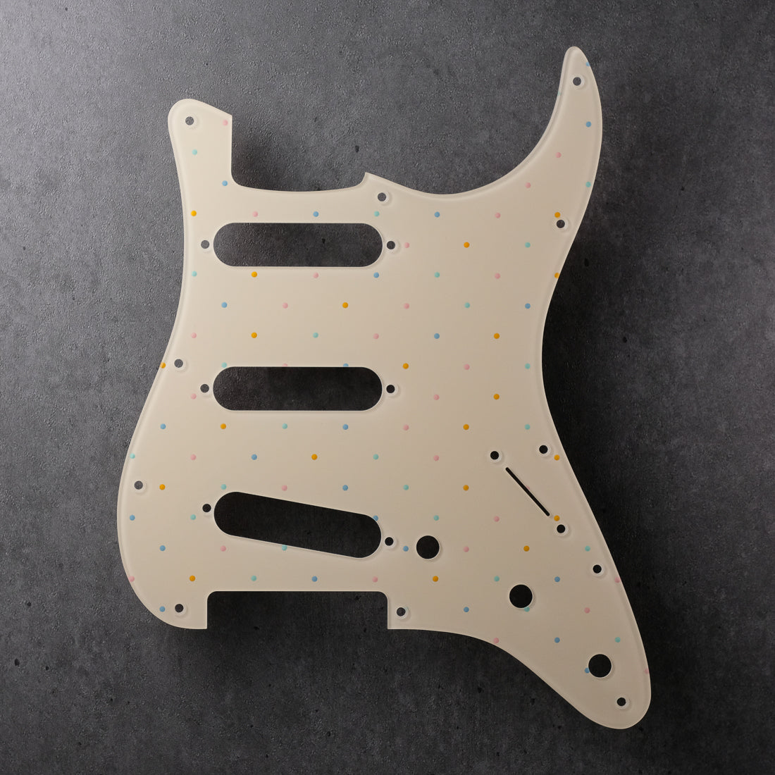 Dots at the Beach - Stratocaster Pickguard - Ivory - Special Edition
