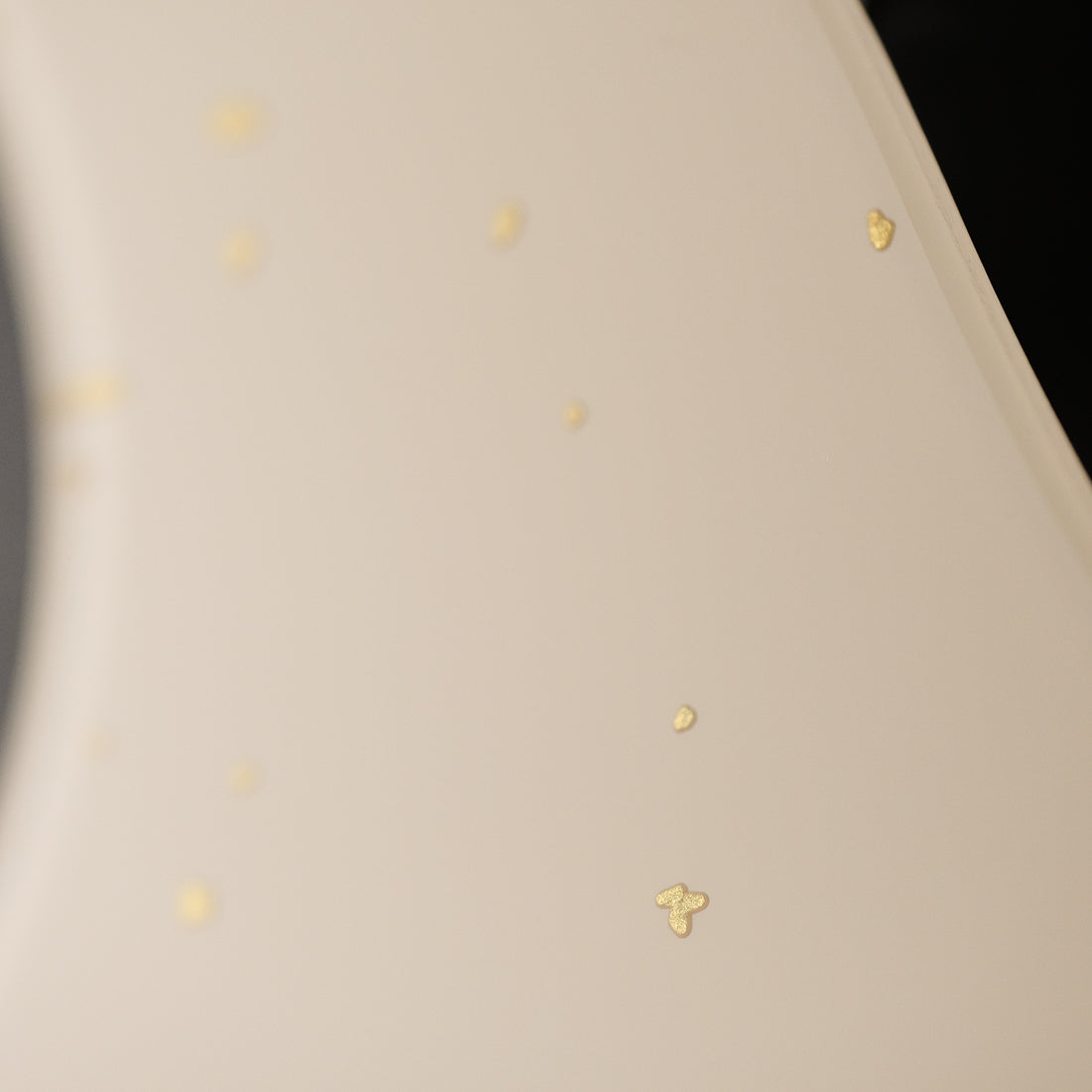 Speckled - Precision Bass Pickguard - 13-hole - Gold on Ivory Plexi