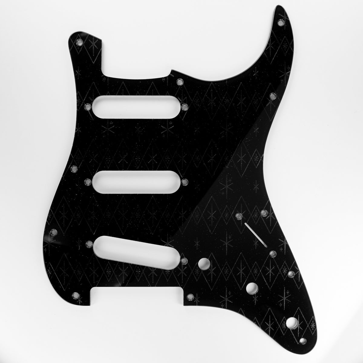 MAYBELLENE - Charcoal Frost Metallic on Black