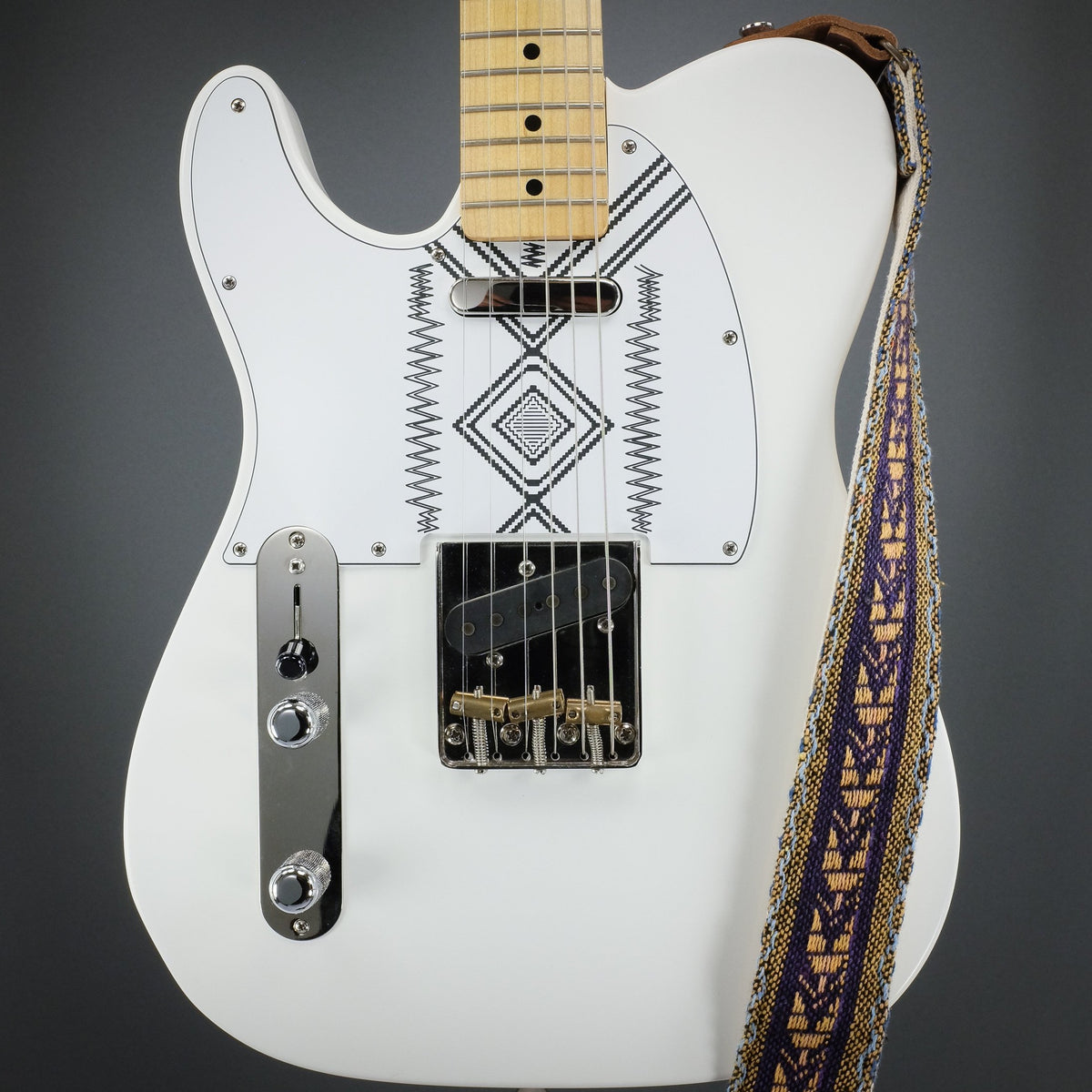 Eyedazzler - Left-handed Telecaster Pickguard - White/Black/White