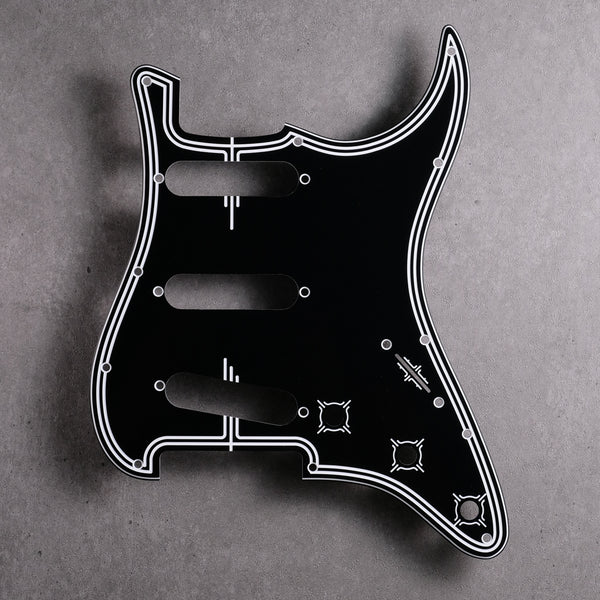 Streamline - Stratocaster Pickguard and Tremolo Cover - White/Black/Wh -  DECOBOOM