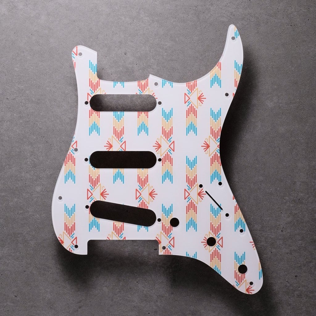 Redtail - Stratocaster Pickguard - White