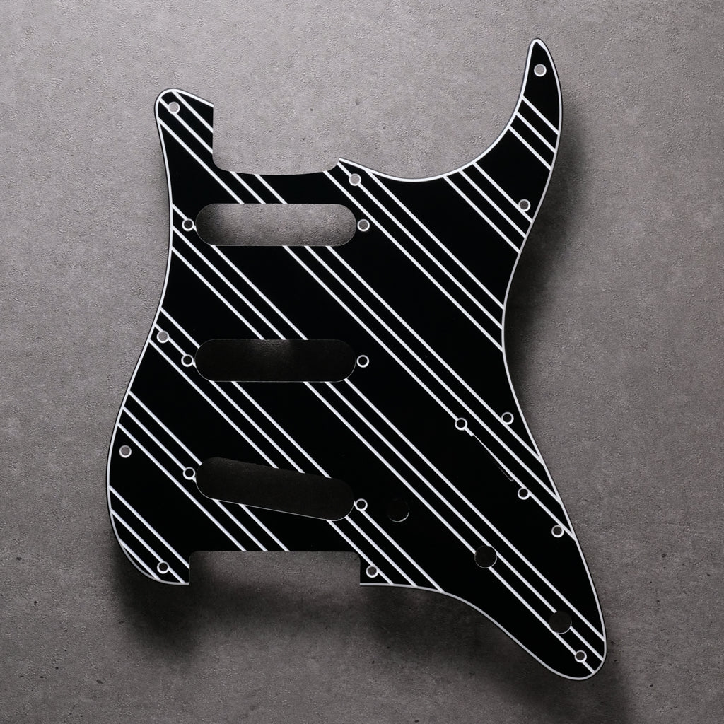 Three Stripes - Stratocaster Pickguard - Black/White/Black