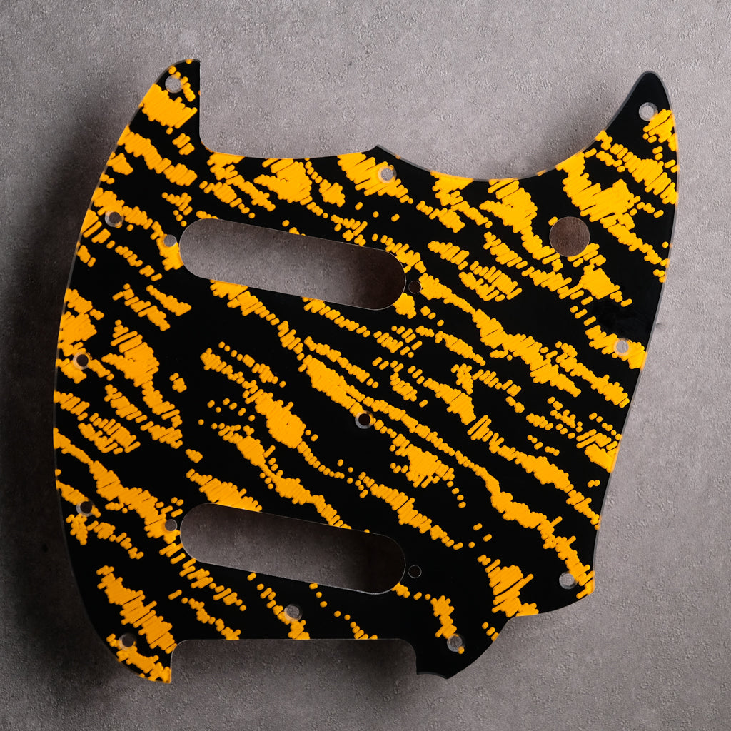 Tiger Tide - Mustang S/S Pickguard [Offset Series] - Yellow on Black