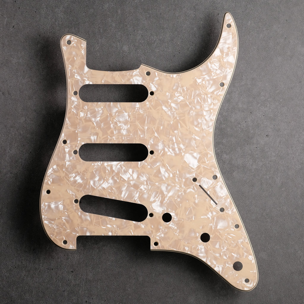 Pearloid Cream - Stratocaster Pickguard - 4-ply Vinyl