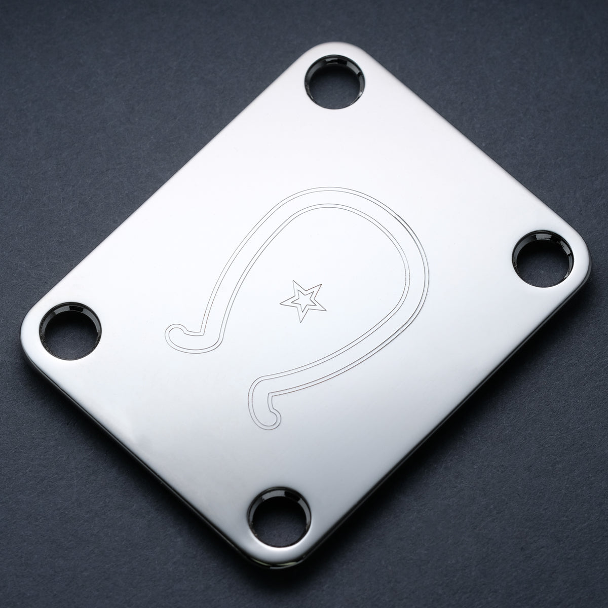 LUCKY STAR - Engraved Neckplate - Nickel