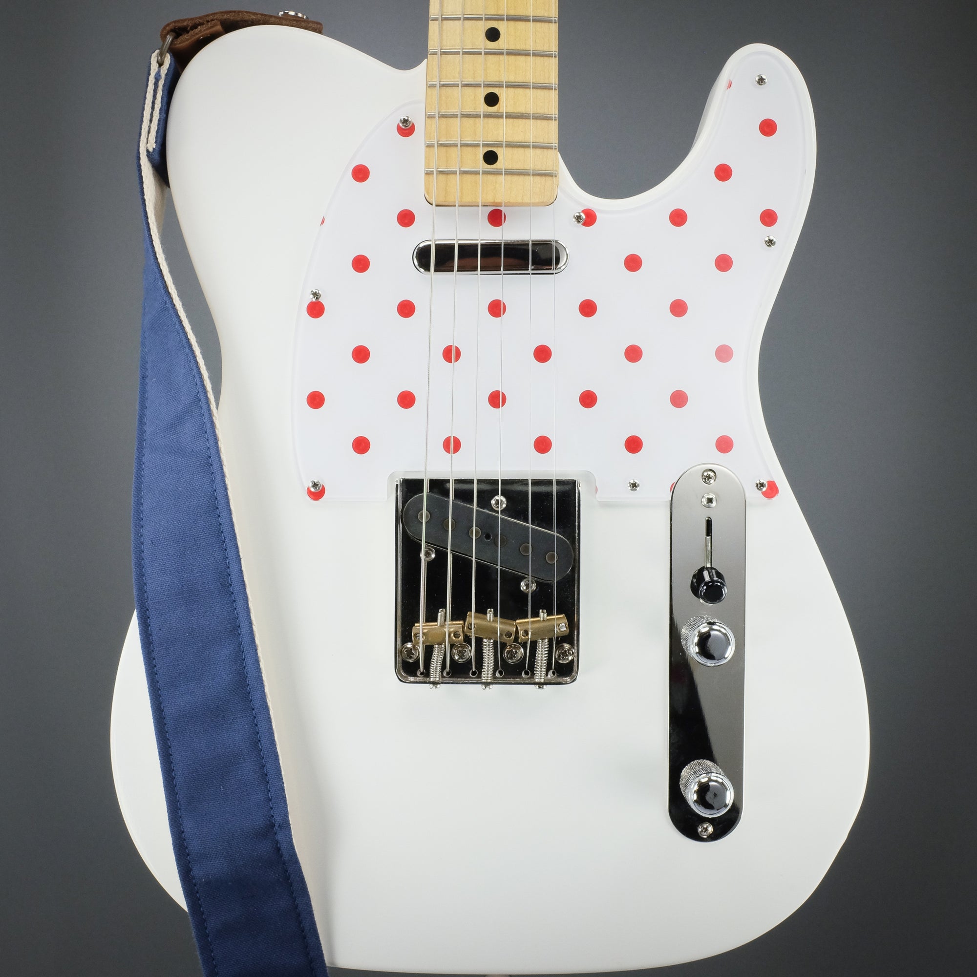 Peggy Sue - Telecaster Pickguard - Candy Apple Red on White
