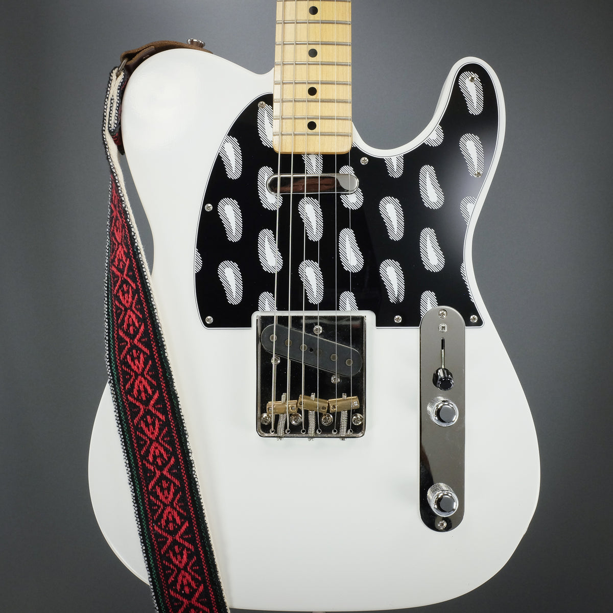 Proto Paisley - Telecaster Pickguard - Black/White/Black